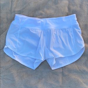 Lululemon shorts white